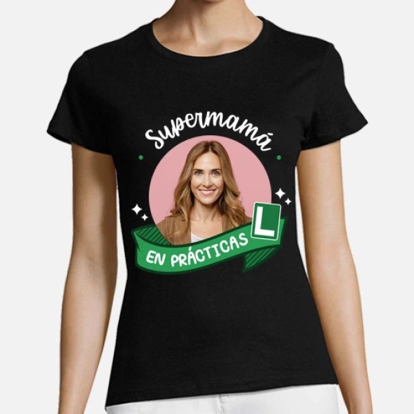 camiseta supermamu00e1 en pru00e1cticas foto personalizable