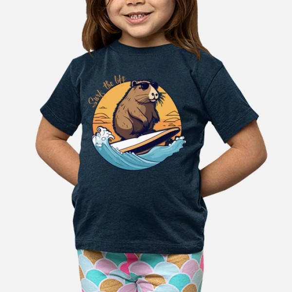 Capibara Surfeando