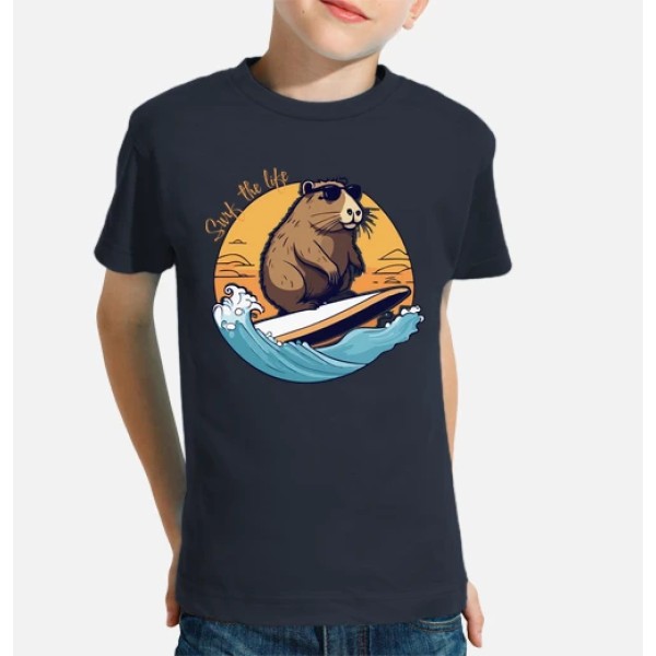 Capibara Surfeando
