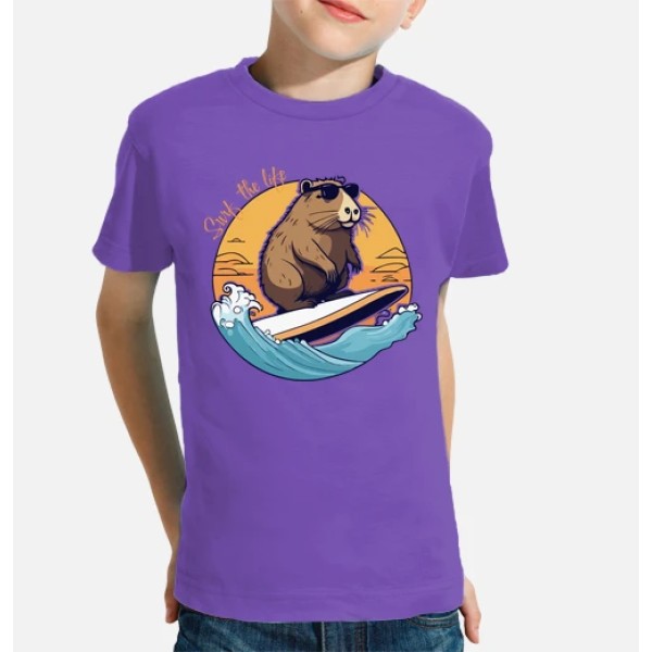 Capibara Surfeando