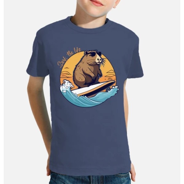 Capibara Surfeando